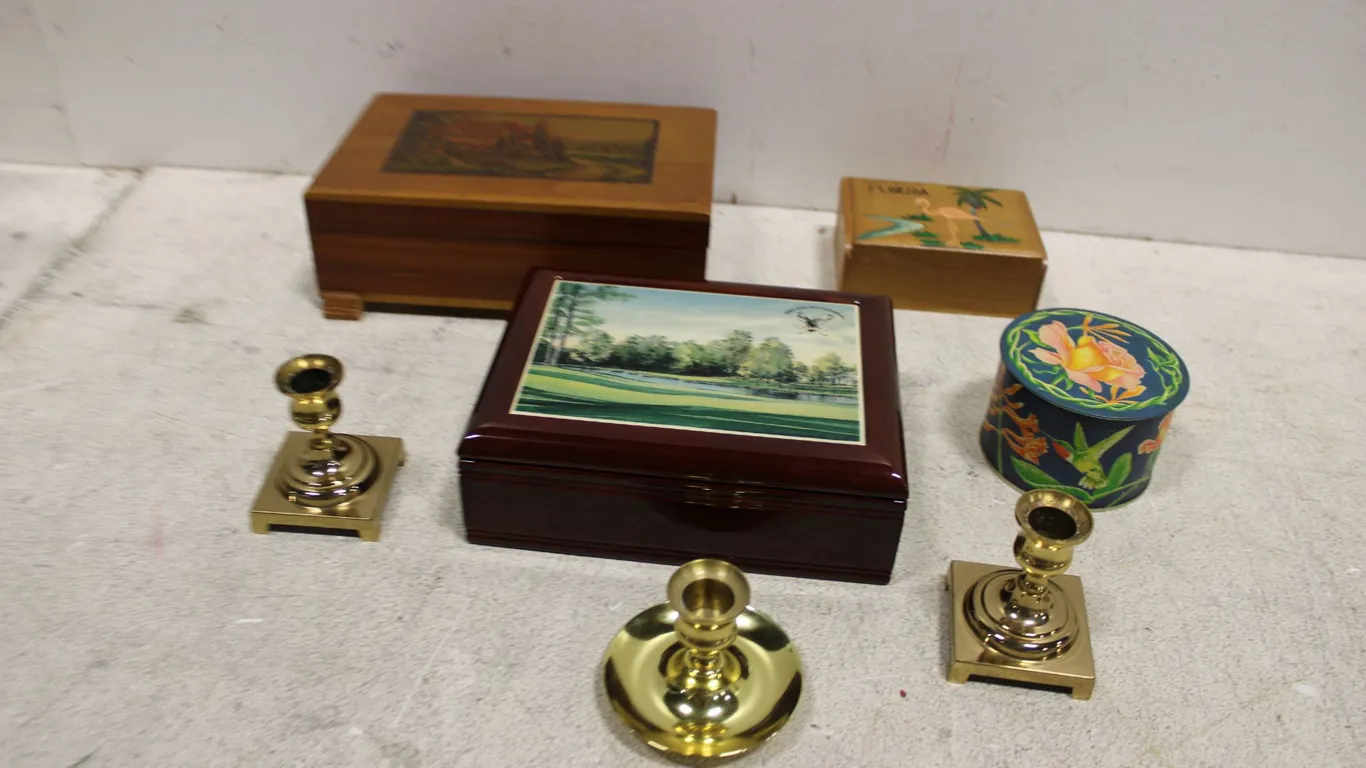 Decorative Boxes & Candlesticks