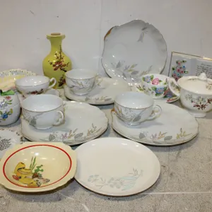 Floral China & Décor
