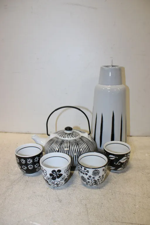 Teapot, Cups & Vase