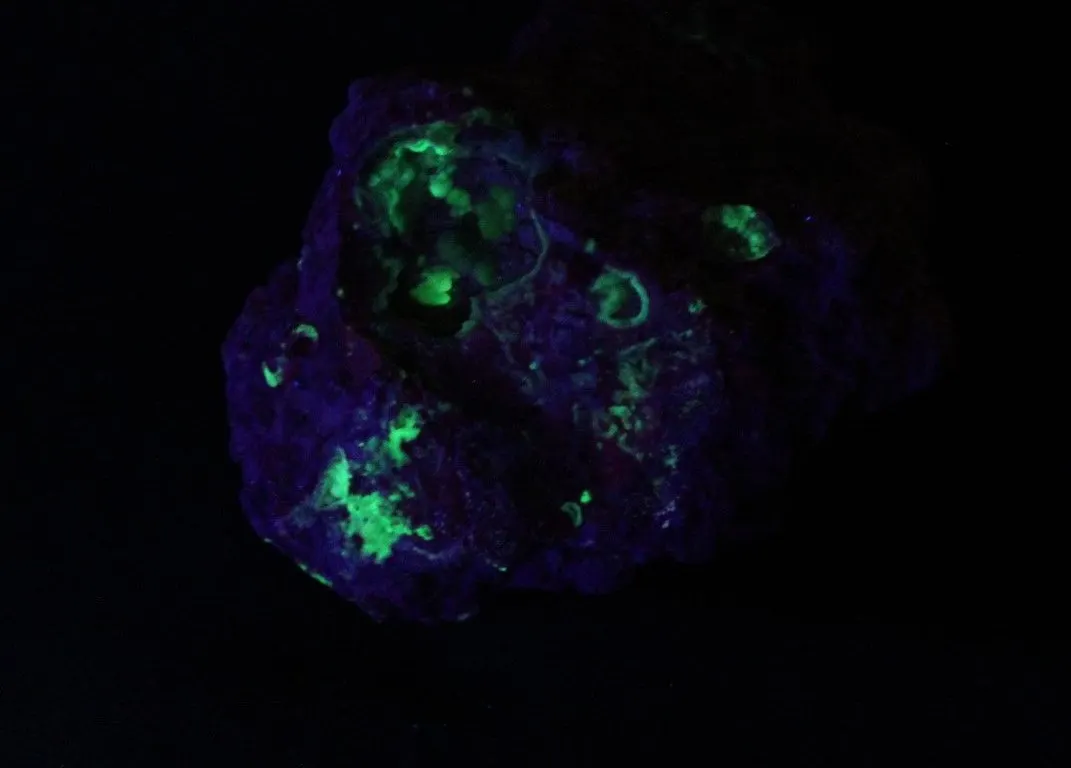 Fluorescent Dugway Geode, 8 oz