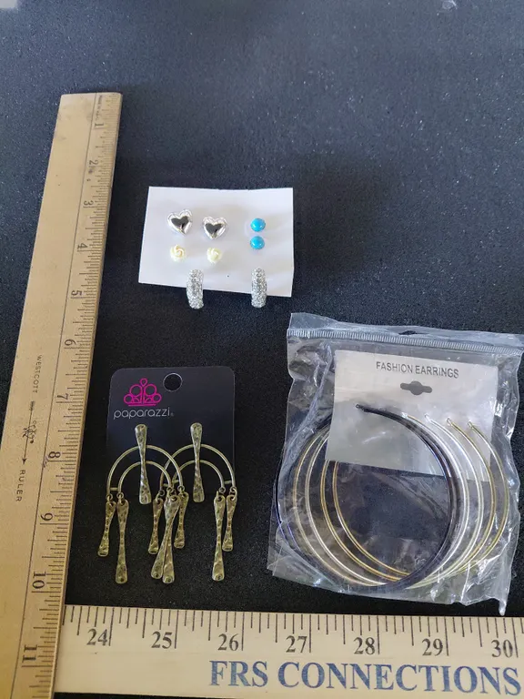 8 Pairs Pierced Earrings