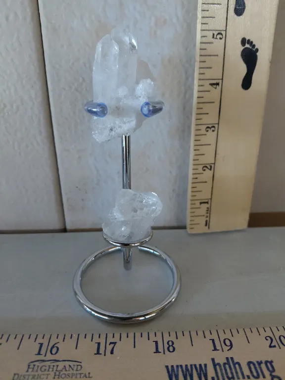 2 Pc Clear Quartz Points W/Metal Display Stand