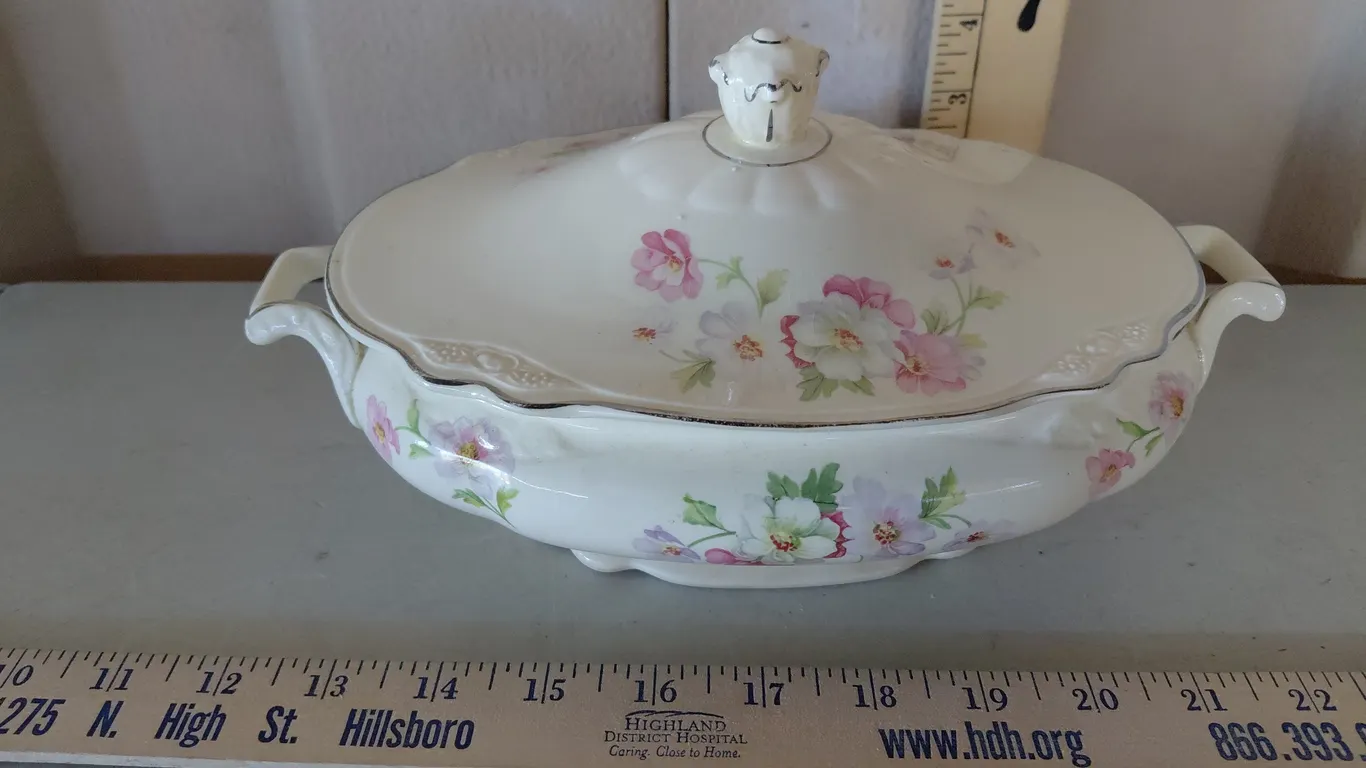 Vintage Homer Laughlin U.S.A. Virginia Rose Mixing Covered Serving Dish 11"X6.5"X5"