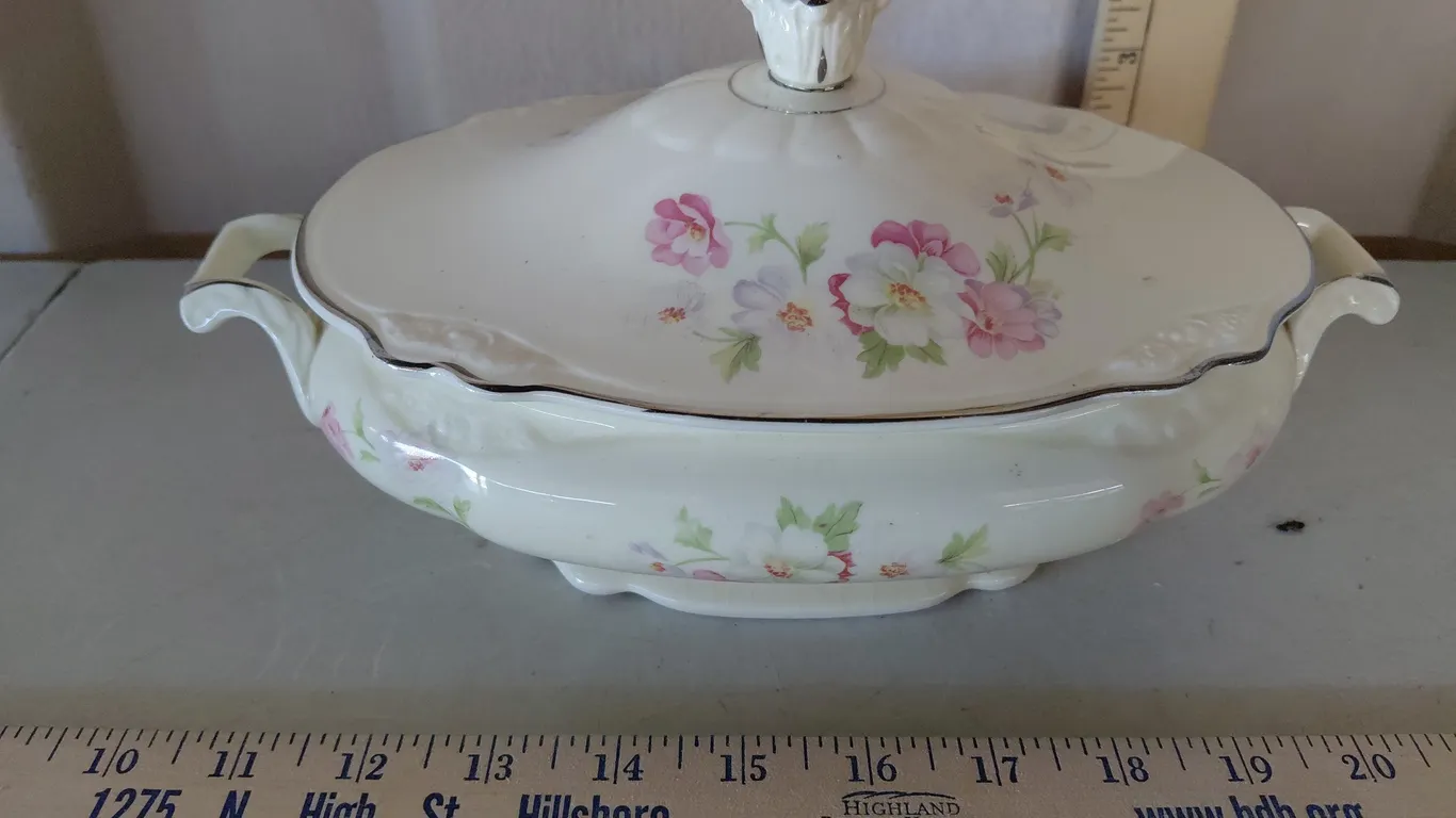 Vintage Homer Laughlin U.S.A. Virginia Rose Mixing Covered Serving Dish 11"X6.5"X5"