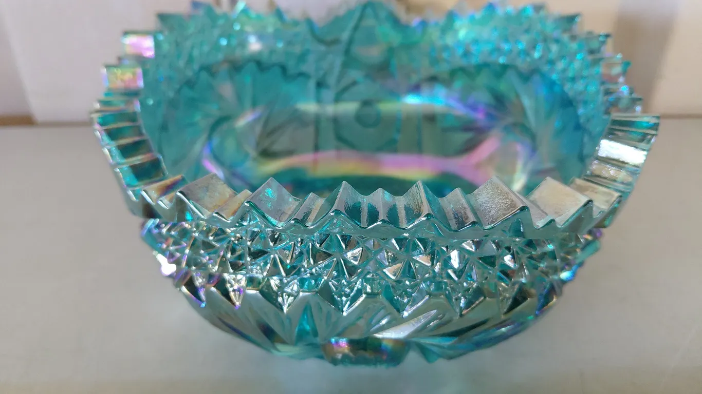 Vintage L.E. Smith Carnival Glass Comet In The Stars Pattern Bowl 7.5"X3.75"