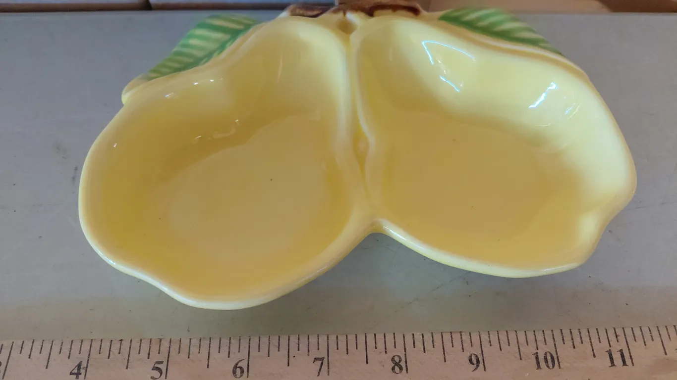 Vintage Belmar Of Calf. U.S.A. 320 Pottery Pear Divided Dish/Spoon Rest