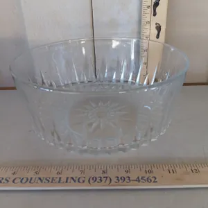 Vintage Arcoroc France Serving Bowl 9"X4.25"