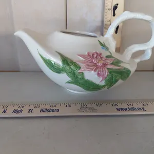 Vintage 1950s Hull W26 U.S.A. Woodland Pottery Teapot, Small Chip On Spout