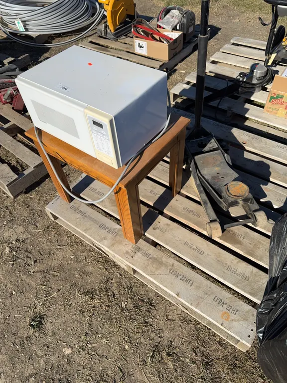Microwave and stand, floor jack, condition unknown