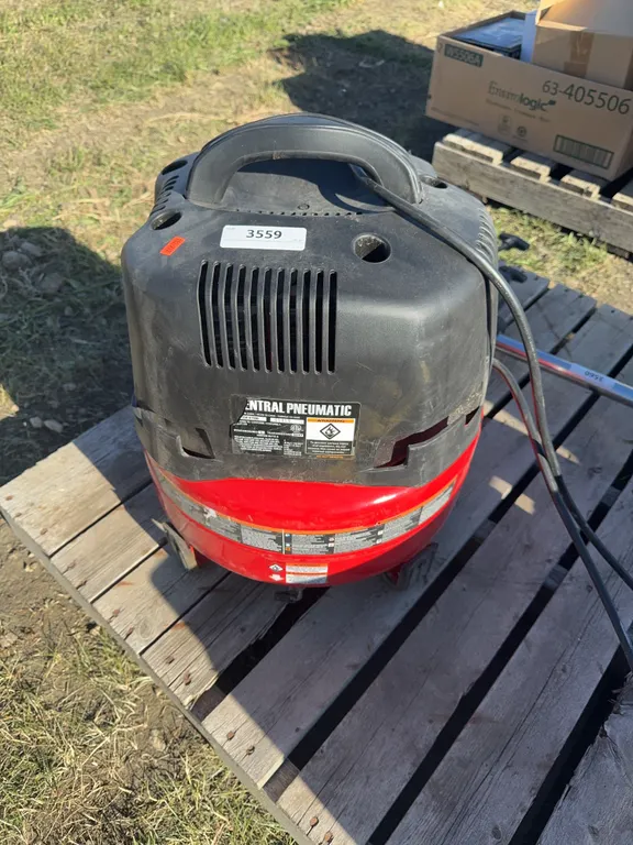 Central pneumatic air compressor