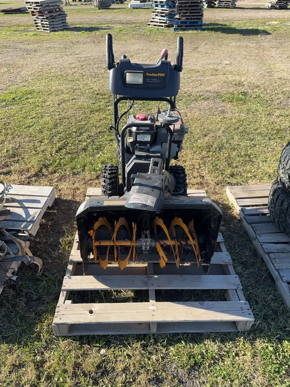 Poulan Pro 27” snow blower