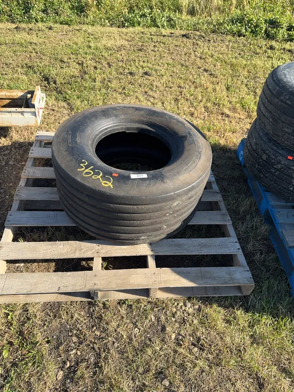 Implement tire 13.50-15