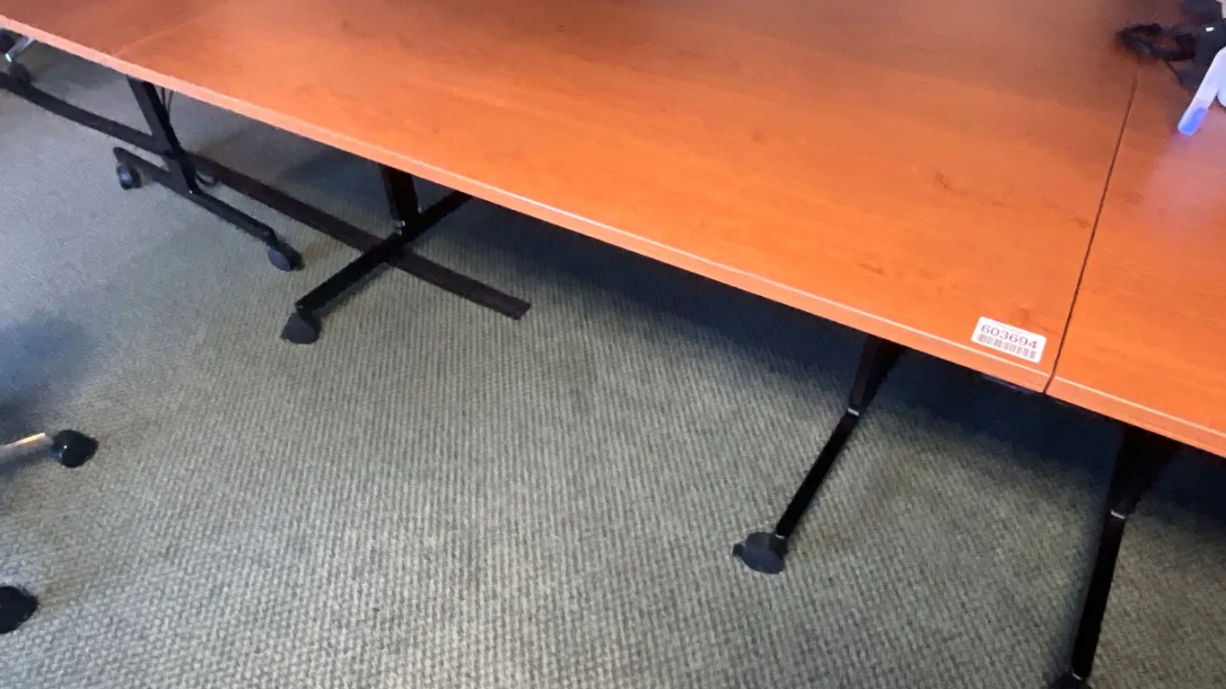 ROLLING TABLE