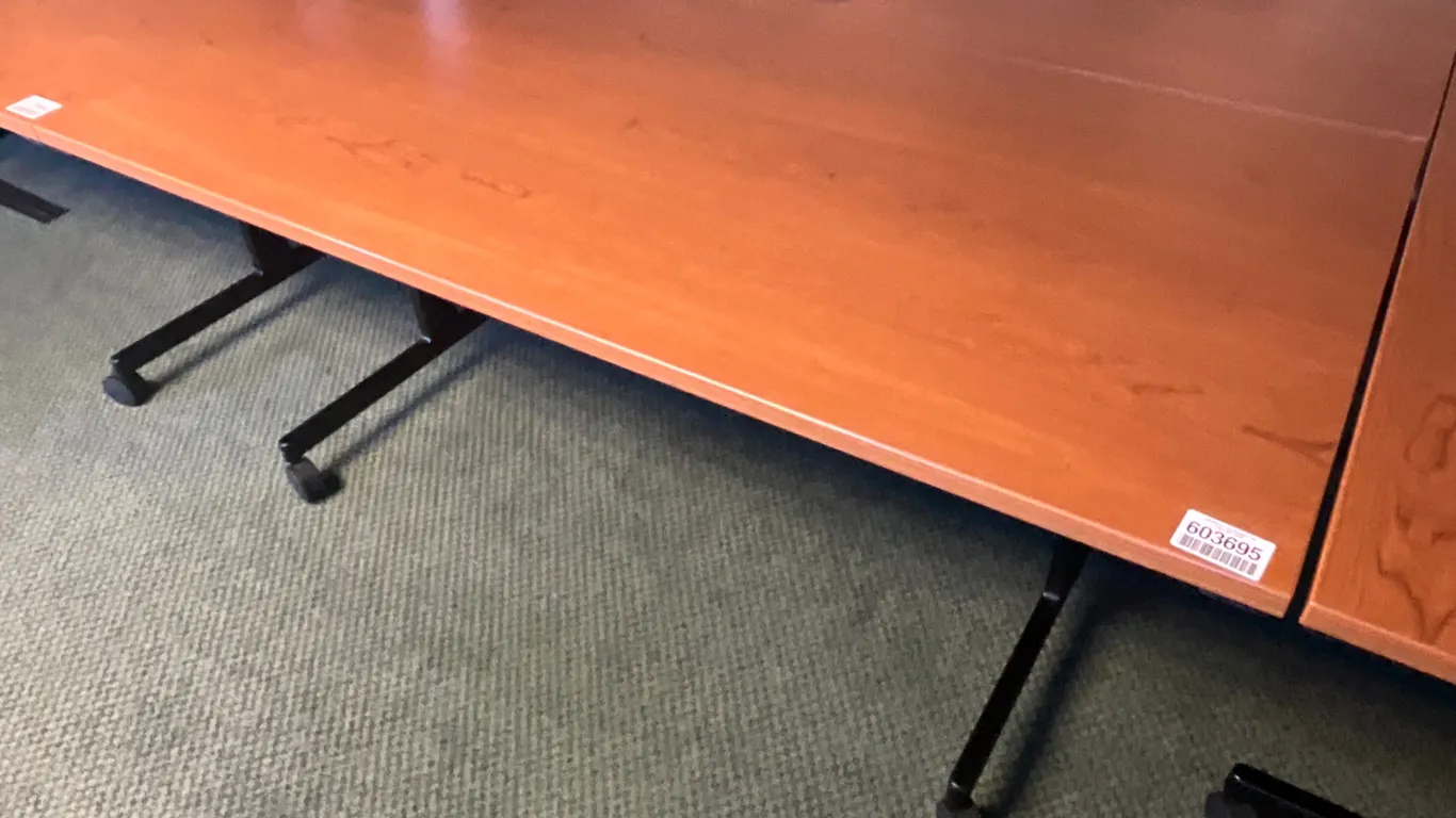ROLLING TABLE