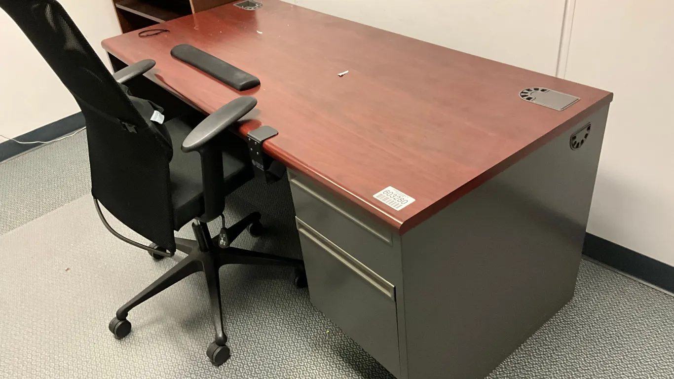 OFFICE DESK