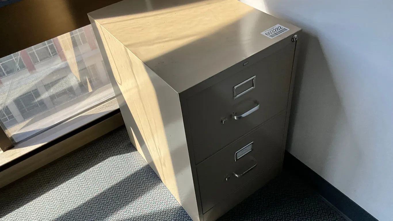 2-DRAWER METAL FILE CABINET