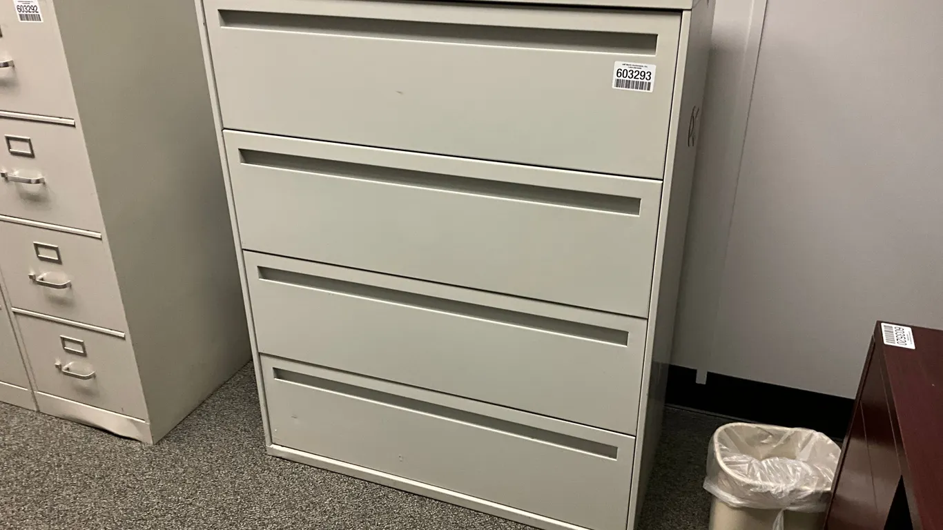 4-DRAWER METAL FILE CABINET