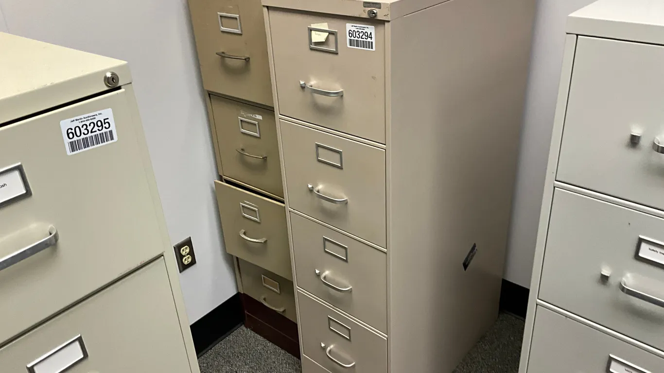 QTY OF (2) 4-DRAWER METAL FILE CABINET