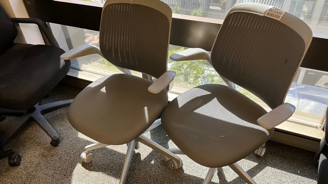 QTY OF (2) DESK CHAIRS