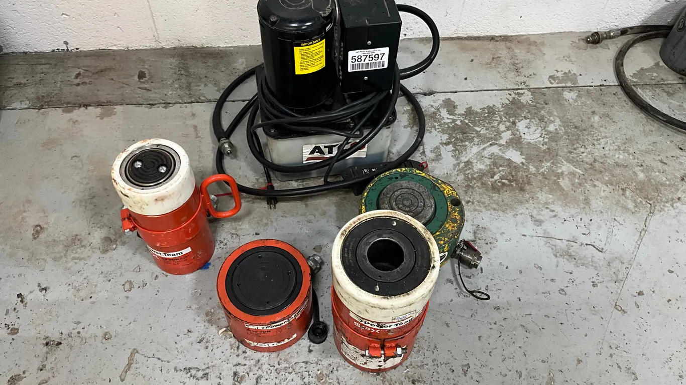 ATCS HYDRAULIC PUMP AND POWER TEAM JACKS