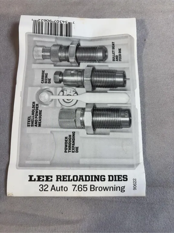 Lee 32 Auto 3 Die Set w/ Extras