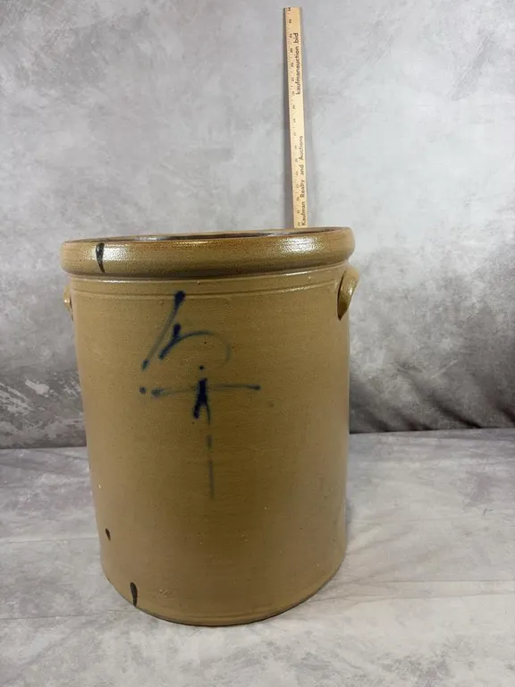 15 Gallon Bee Sting Crock