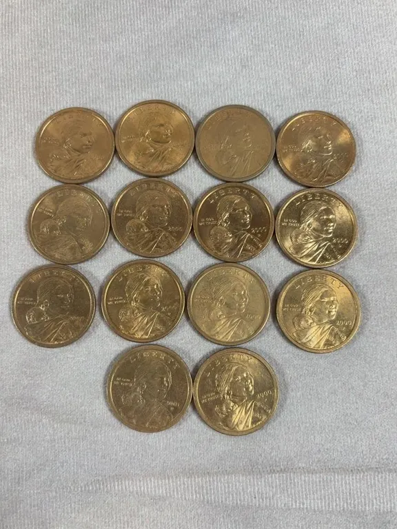 (14) 2000 Sacagwea Dollars