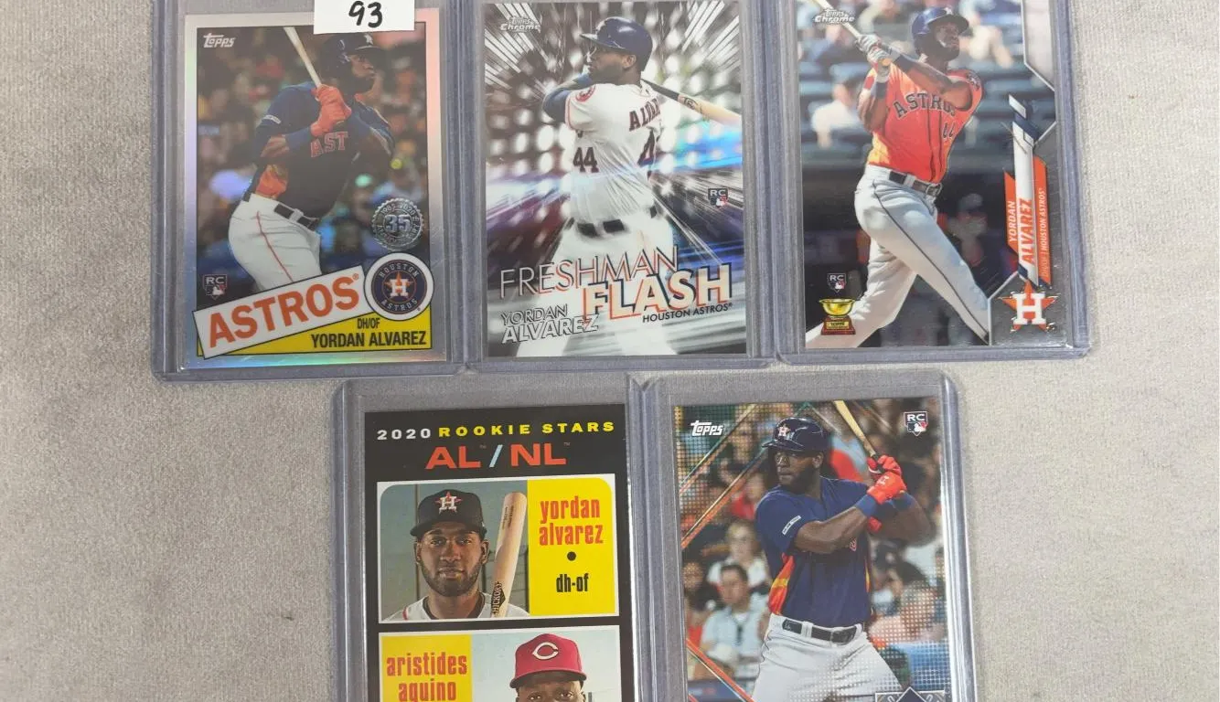(5) Topps Yordan Alvarez Rookie Cards - Favorite to Win 2026 Al MVP
