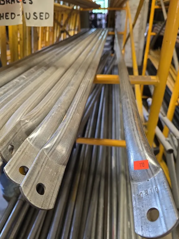 11 10ft rail braces