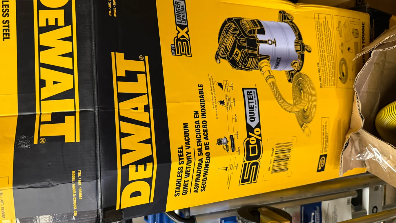 DeWalt Stainless Steel Quiet Wet/Dry Vacuum New In Box