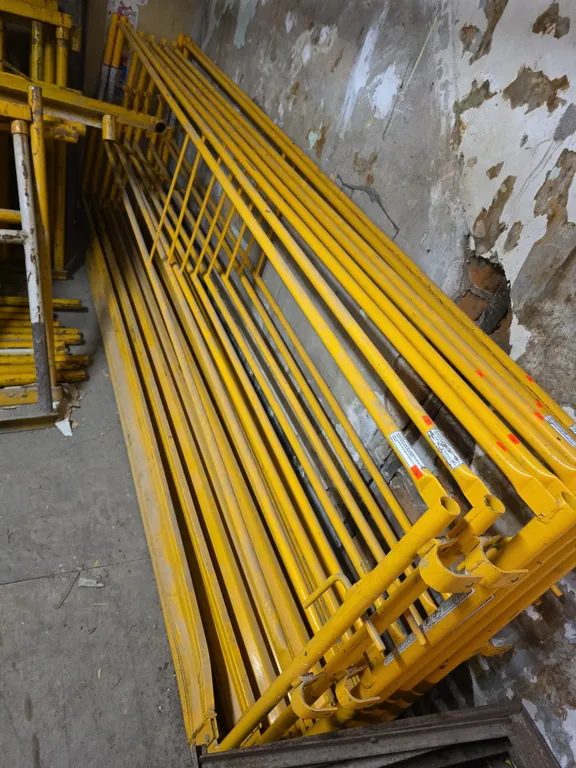 4 10ft scaffolding guard rails