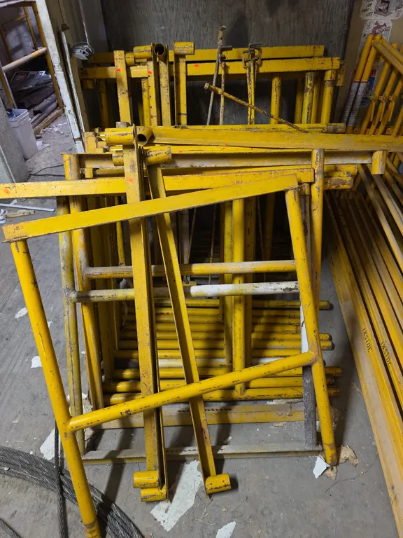 Scaffolding storage rack