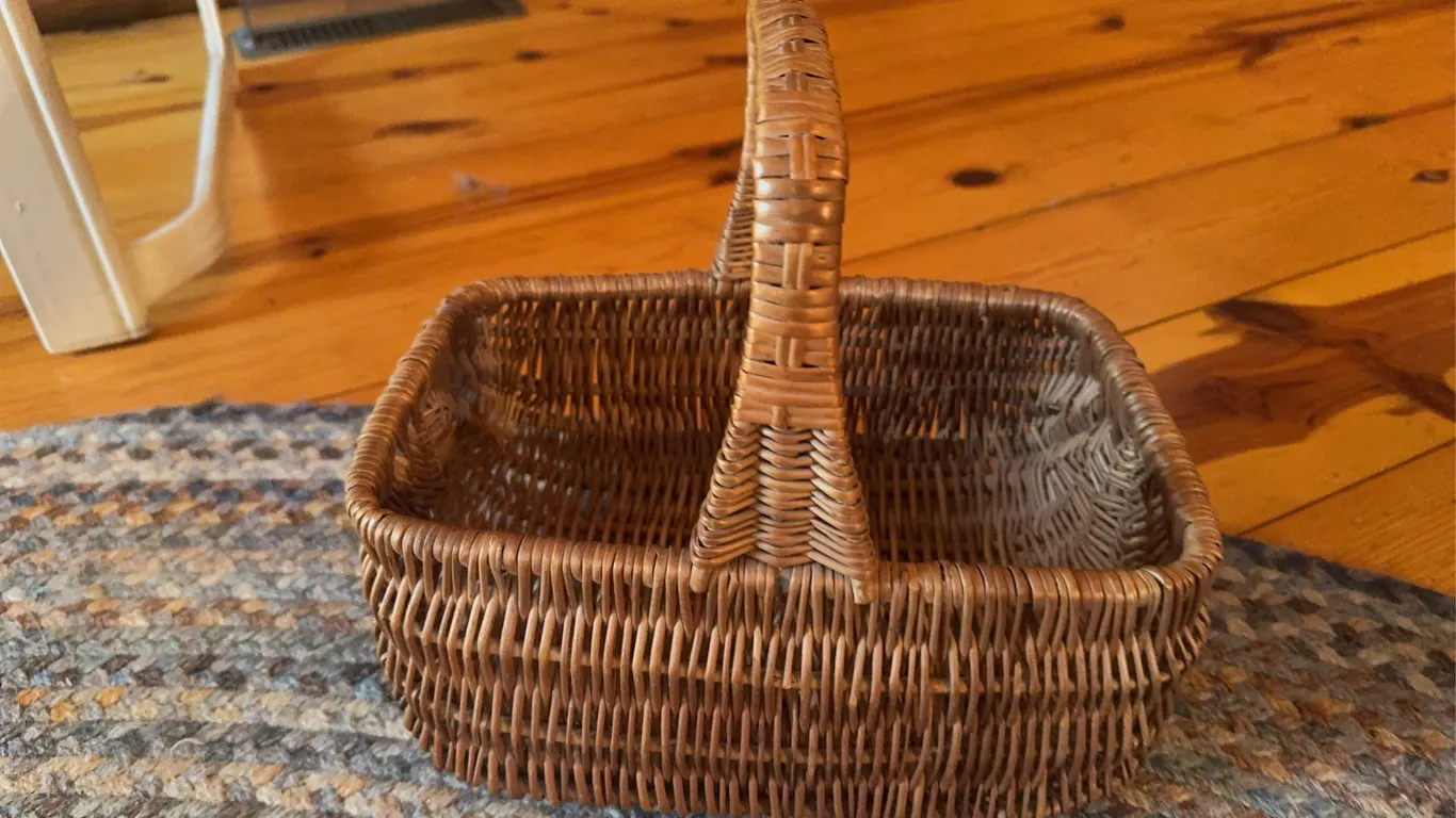 Tub of Linens and (2) Woven Baskets