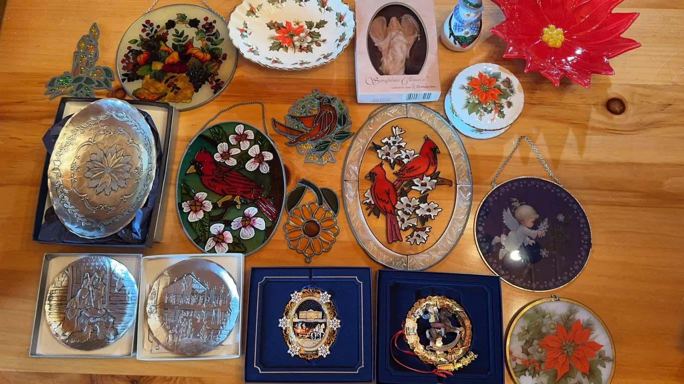 Wendell August Handmade Plates, The White House Historical Association Ornaments and other Home Decor.