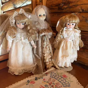 (3) Dolls