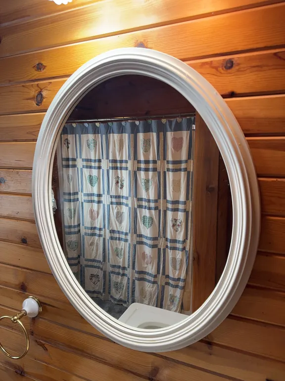 White Mirror