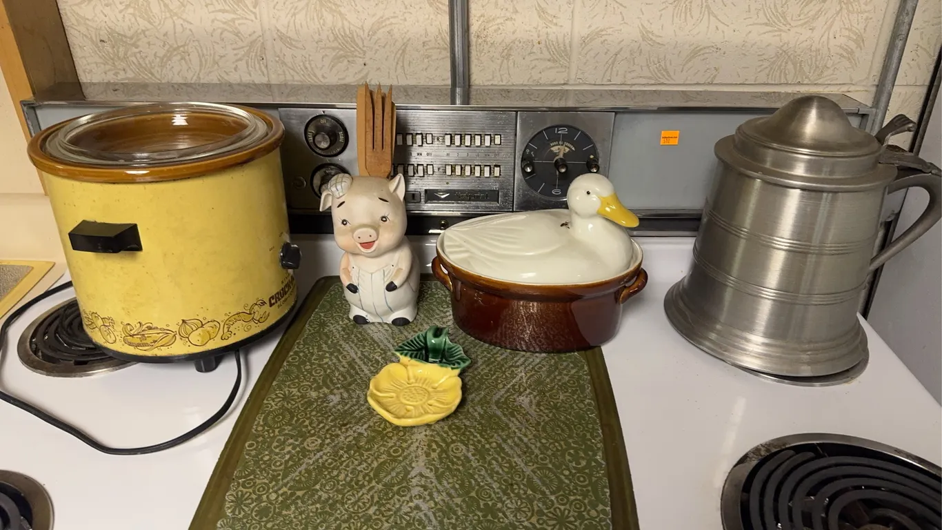 Crock Pot, Coffee Jug and other misc.