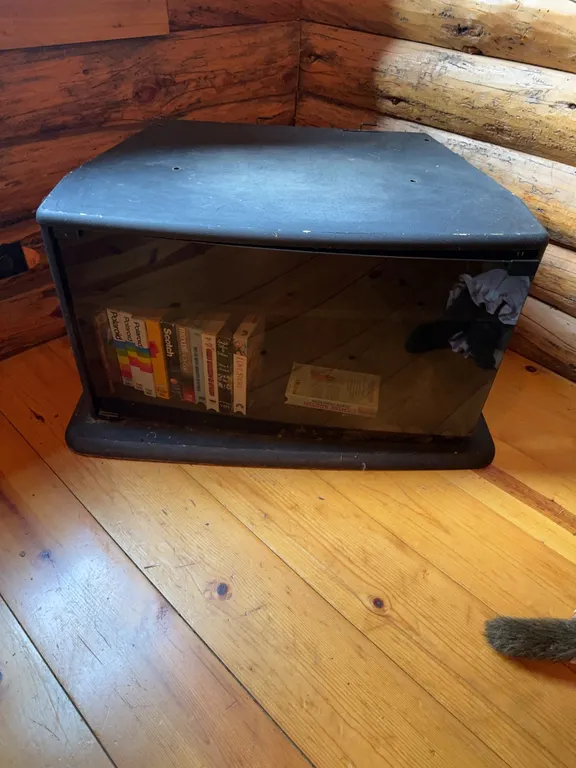 Tv Stand w/vhs Tapes