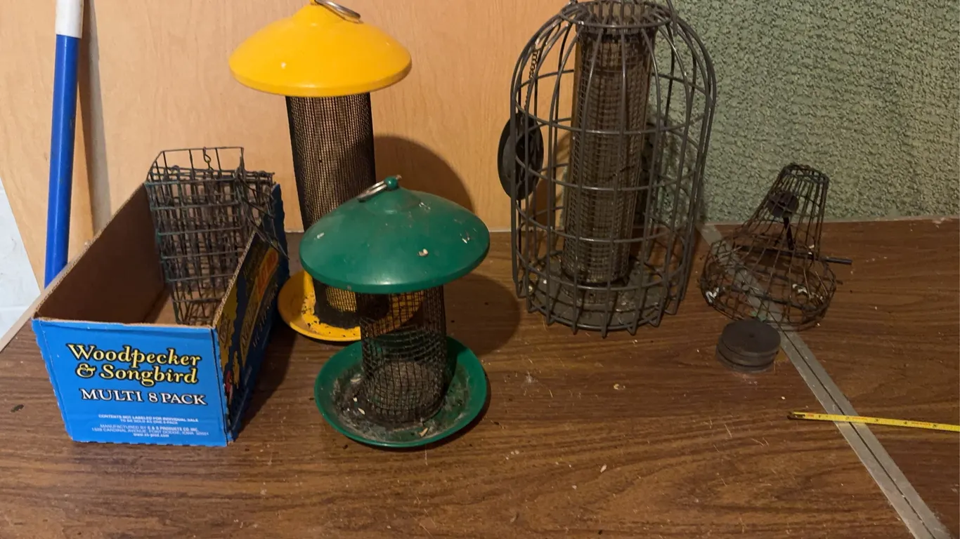 (5) Bird Feeders