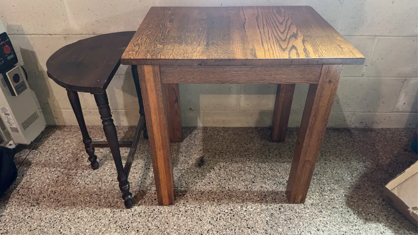(2) Wooden End Tables
