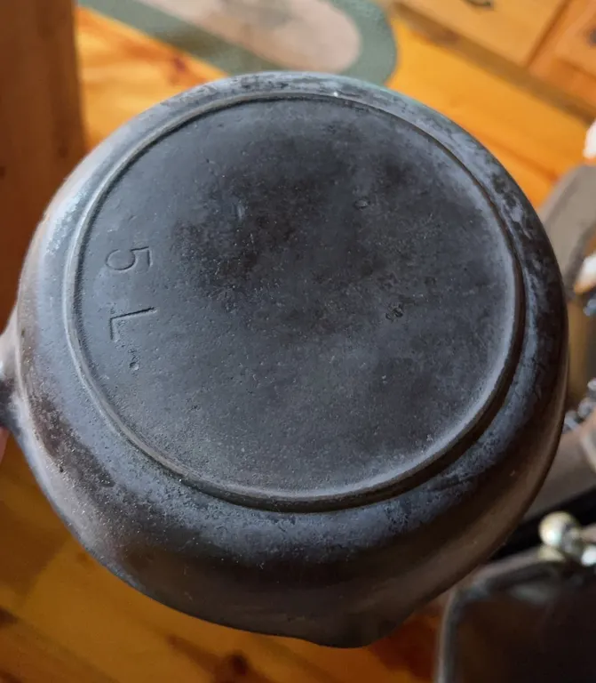 (4) Skillets