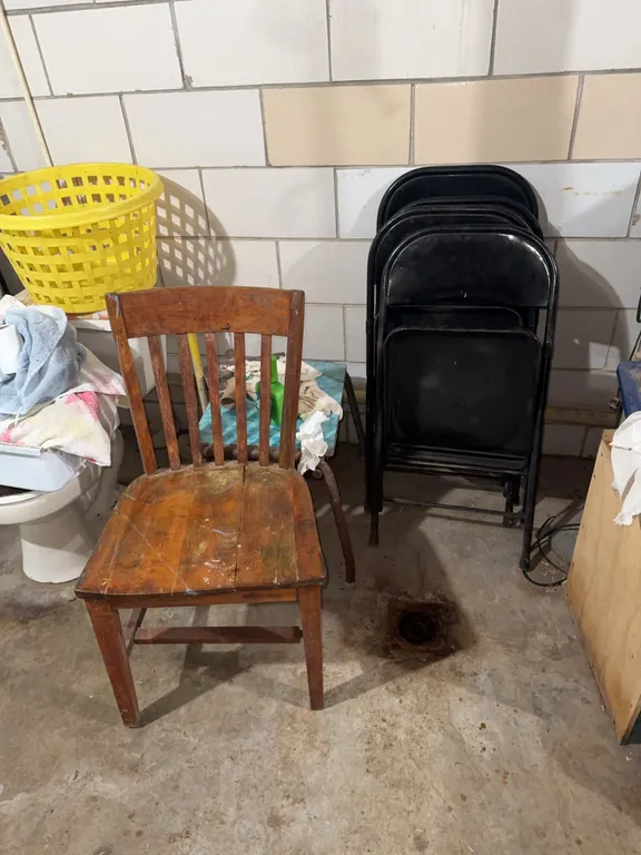 (4) Chairs