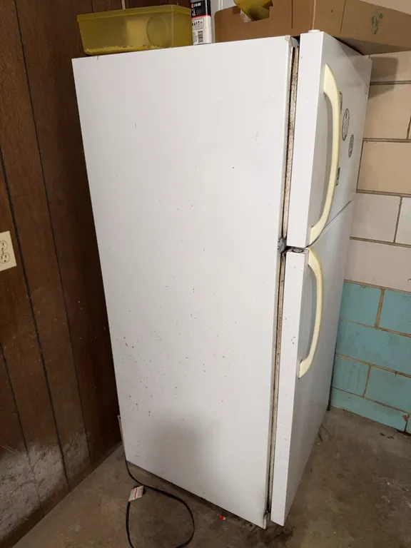 Frigidaire Fridge