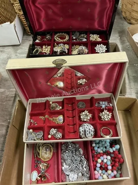 2 Flats Vintage Jewelry - some AS-IS