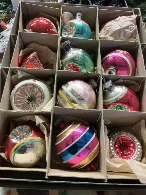 Vintage Christmas Ornaments- Shiny Brite Box