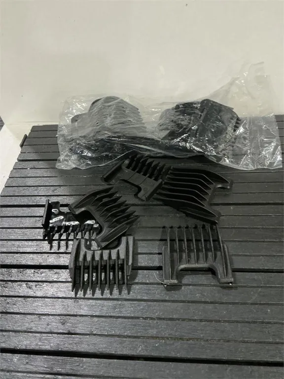 Wahl Set of Replacement Hair Clipper Guard...