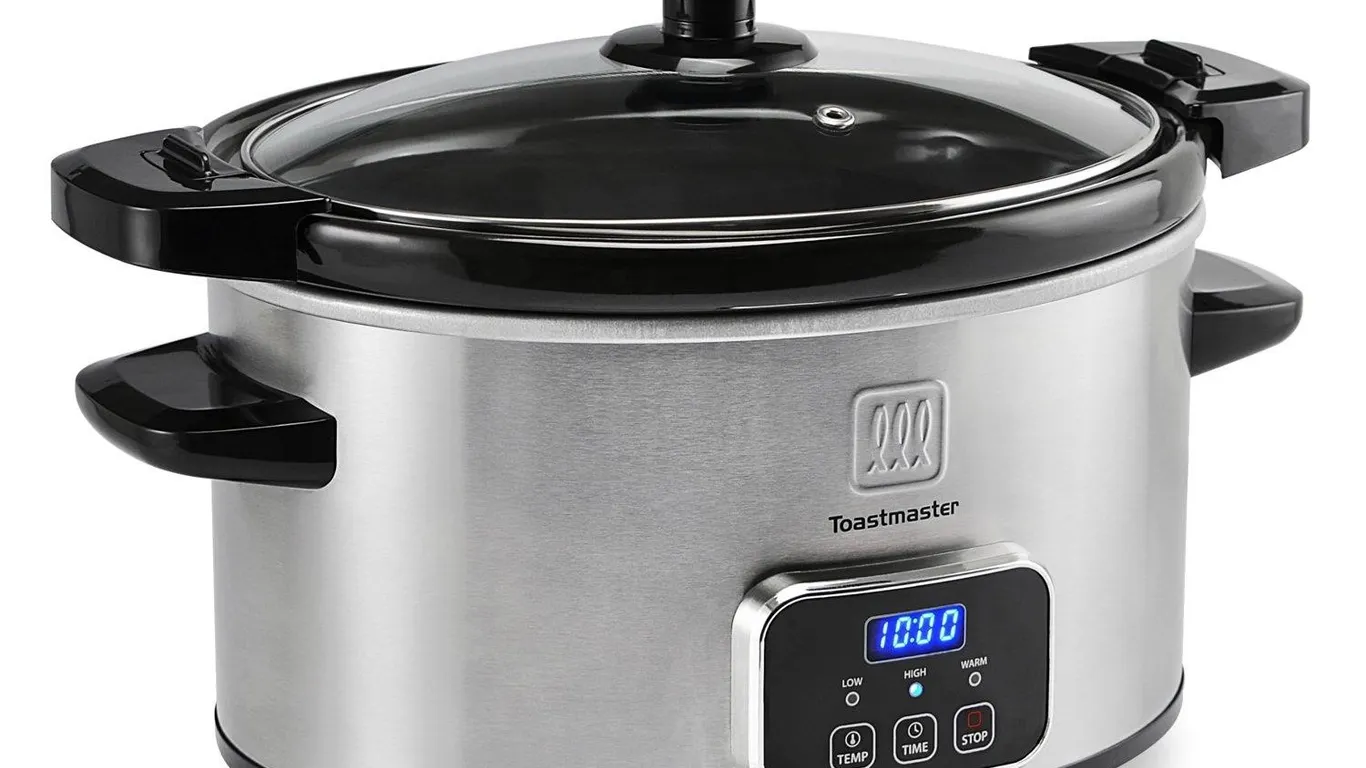 Toastmaster 4-Quart Digital Slow Cooker with...