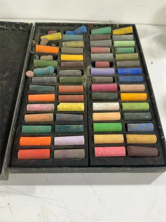Assorted Artist Soft Pastel Set in Storage Case