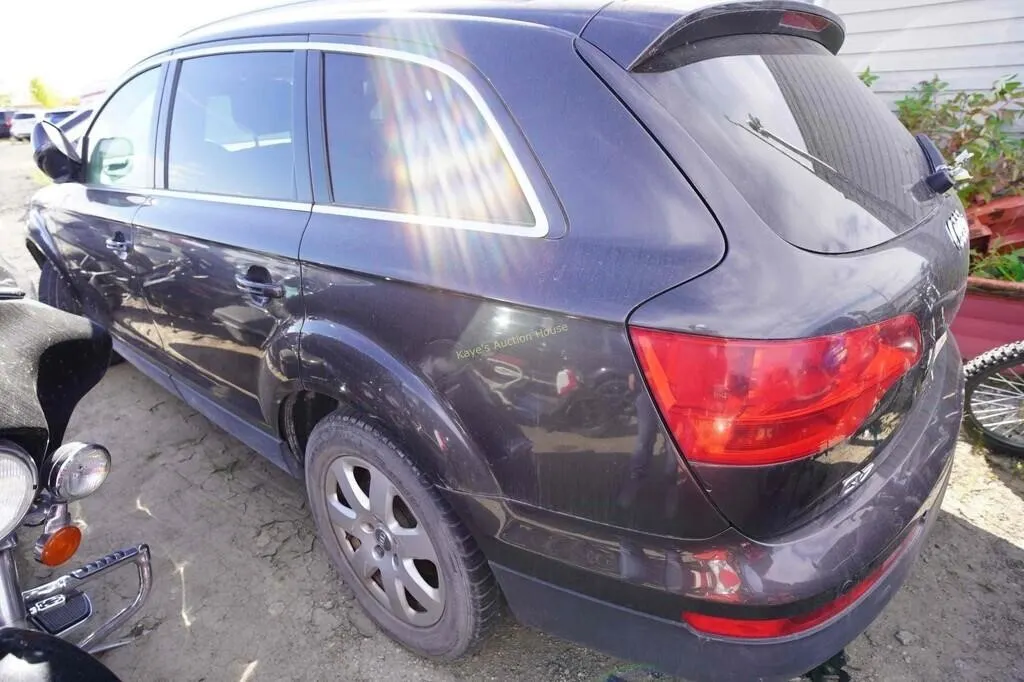 2007 Audi Q7 SN: WA1BY74LX7D034524