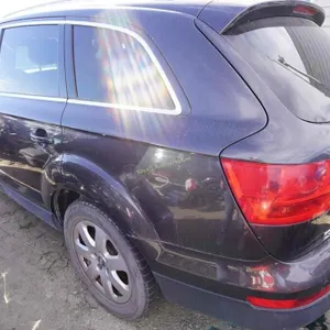 2007 Audi Q7 SN: WA1BY74LX7D034524